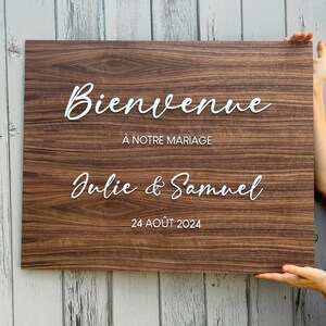 AFFICHE pour MARIAGE en bois PERSONNALISÉE avec les prénoms des mariés et l'année