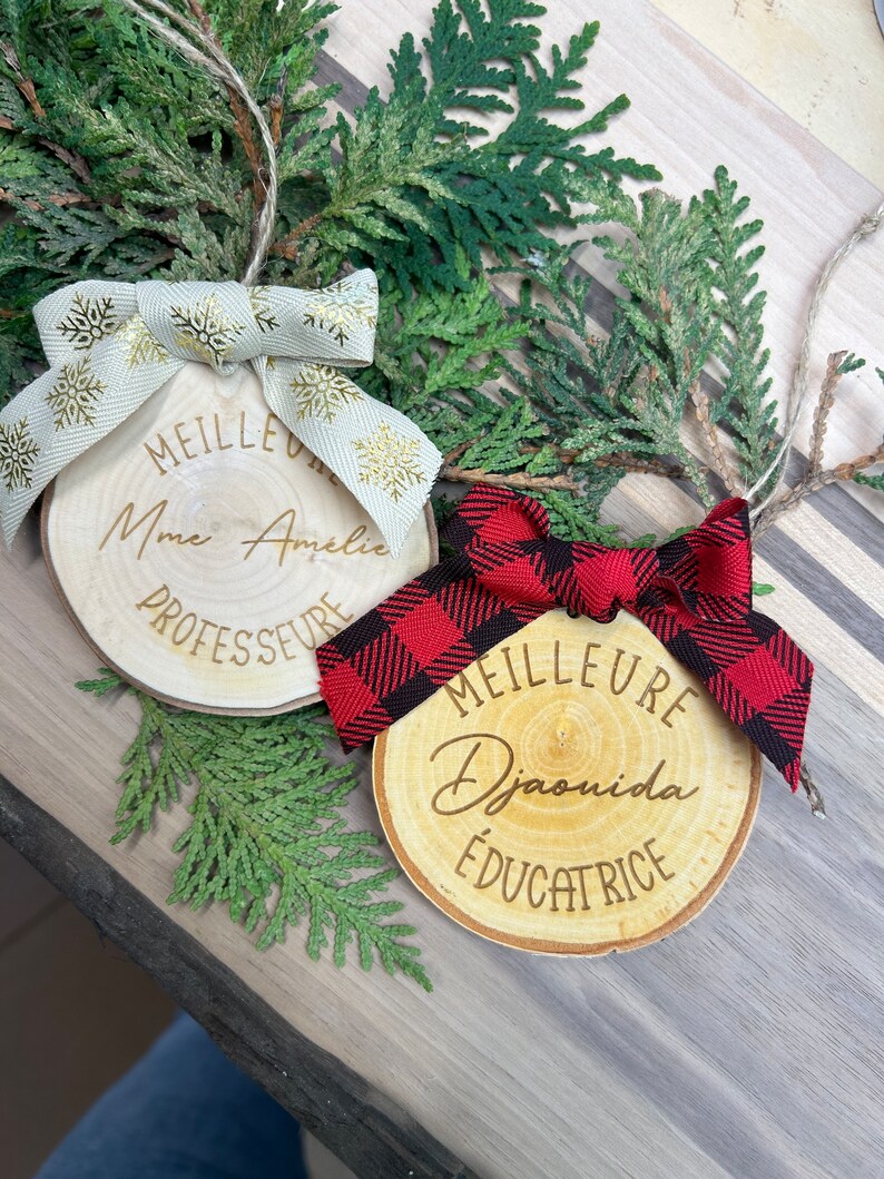 Gift ornament for TEACHER, Professor or EDUCATOR Laser engraved log PERSONALIZED image 1