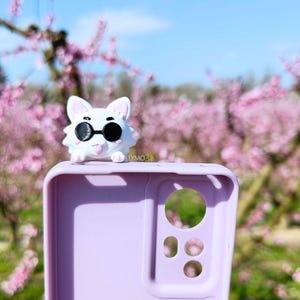 Adorabile gatto bianco Michi in miniatura: accessorio da scrivania ispirato agli anime per smartphone, laptop e scaffali