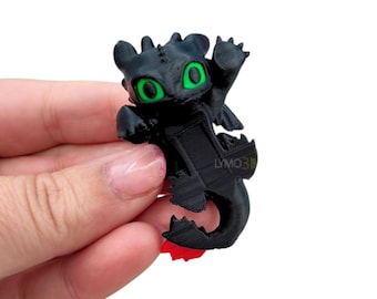 Adorable Black Dragon Figurine: Versatile Decor for Phone, Laptop, Bookshelf, or Photo Frame