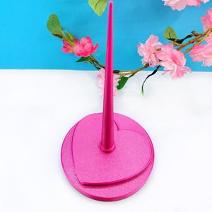 Magic heart yarn holder silk finish – stable non-slip base for yarn balls