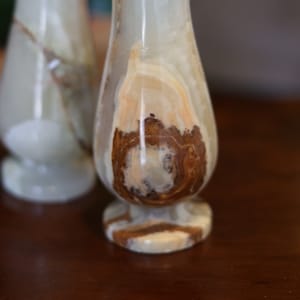 Vintage Beige Brown Marble Onyx Crystal Stone Decorative Vase. 8” tall.