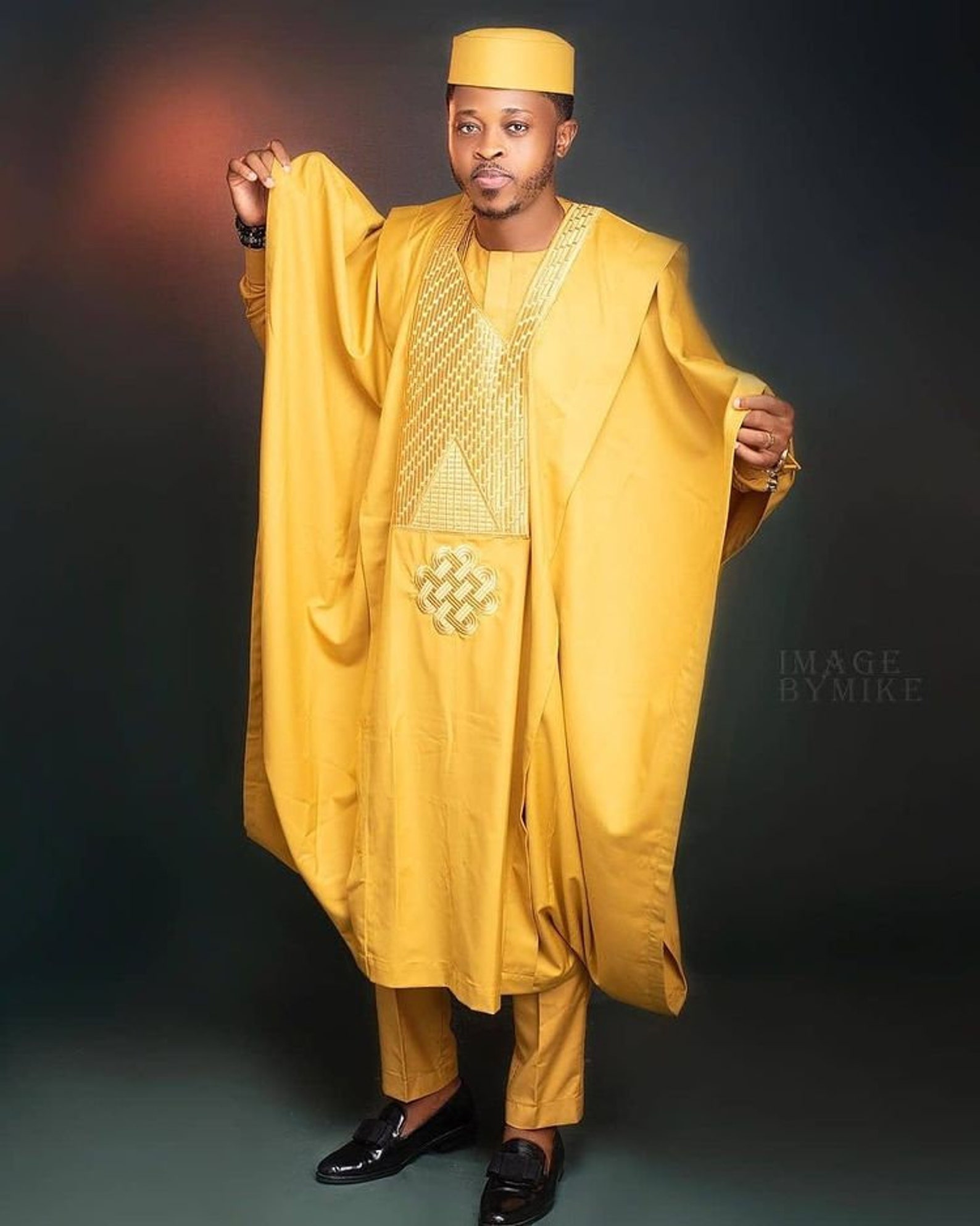 Gold Agbada for Wedding, African Wedding Suit, Groomsmen Suit, Grooms Gold Agbada for Wedding, African Wedding Suit, Groomsmen Suit, Grooms