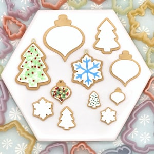 Dacmern Christmas Polymer Clay Cutters - 32Pcs Christmas Clay Earring  Cutters Kit for Polymer Clay Jewelry Making, Winter Holiday Polymer Clay  Cutters