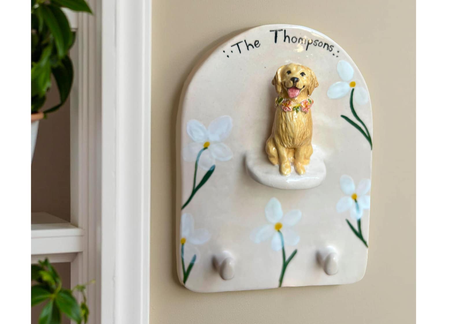 Personalized Key Holder with Custom Pet figurine , New Home Gift, Housewarming gift, House warming, Custom dog gift, cute home gift - h:15 cm / w:11 cm, 1 Figure