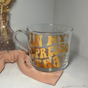 Sabrina Carpenter-mok | Espresso-tijdperk glazen kopje | Short N Sweet-mok voor koffie | Sabrina-cadeau | Sabrina Tour-fanmerchandise | Sabrina verjaardag