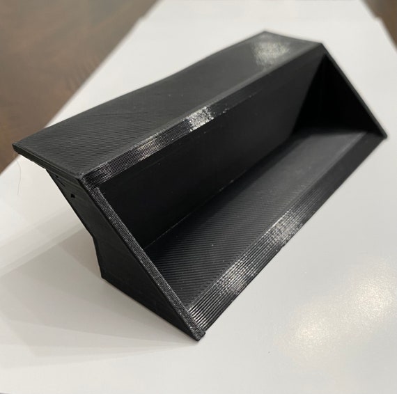 Utility/counter Top Scraper With Integrated Collection Tray 