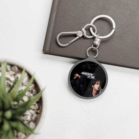 RUNSEOKJIN 　KEYRING & TOUR MINI CHARM RUNSEOKJIN_EP TOUR in JAPAN ARMYZONE Gift (Photocard + In