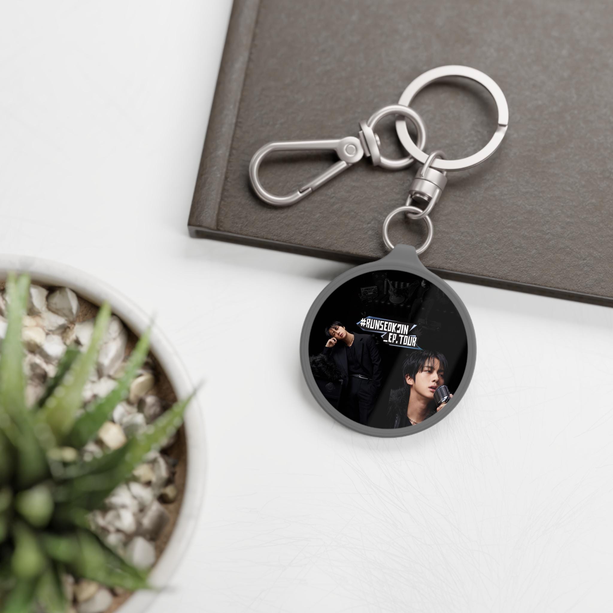 RUNSEOKJIN 　KEYRING & TOUR MINI CHARM RUNSEOKJIN_EP TOUR Keyring (Pink Guitar Pick) - A-KPOP