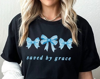 Salvado por Gracia Camisa Versículo Bíblico Camisa Coqueta Camisa Coqueta Arco Christian Merch Ropa Católica Ropa Cristiana Ropa Coqueta
