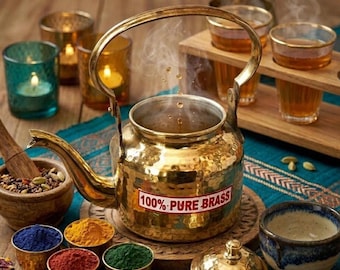 Cafetera y tetera de latón puro, decoración de cocina bohemia y regalo de inauguración de la casa.
