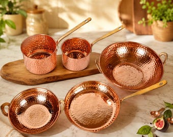 Juego de utensilios de cocina de cobre puro, ollas y sartenes de cobre hechas a mano con mango de latón, artículos de cocina indios, regalo perfecto.