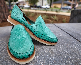 journee signature rilee huarache flat