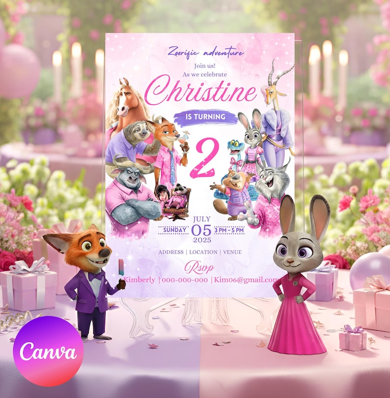 Puede incluir: Una invitaci&oacute;n de cumplea&ntilde;os rosa y blanca con personajes de la pel&iacute;cula Zootopia. La invitaci&oacute;n incluye el texto "Christine cumple 2 a&ntilde;os" y detalles del evento. El dise&ntilde;o incluye personajes de dibujos animados y el logotipo de Canva.