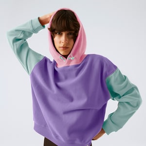 Emma chamberlain green champion hoodie best sale