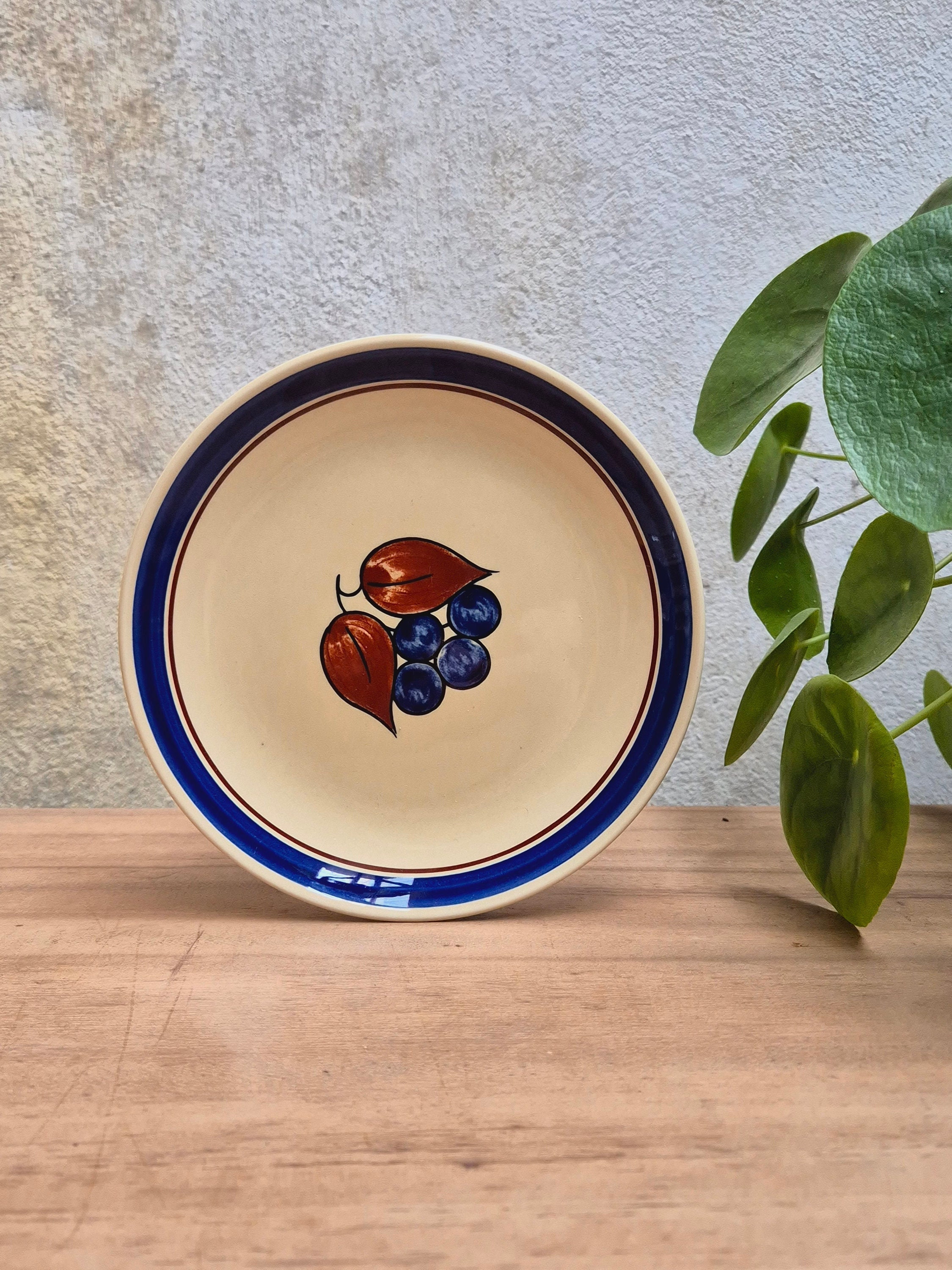 Figgjo Flint / Stavangerflint Norway Blueberry Series Plate Leaves and Berries Scandinavian Design.