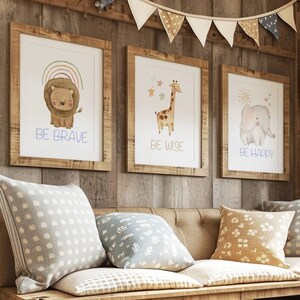 Stampe da parete con tema safari per la cameretta dei bambini, stampe neutre per la cameretta dei bambini. Decorazioni per la cameretta degli animali, decorazioni per la sala giochi, regali per neonati, cameretta per bambini con tema safari.