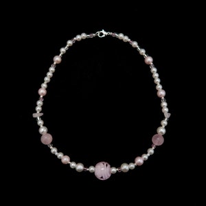 handmade, pearls, pink and white glass beads coquette preppy necklace
