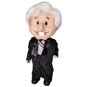 Muñeco de plástico AMLO 14" con sonidos Andrés Manuel López Obrador Morena Amlito