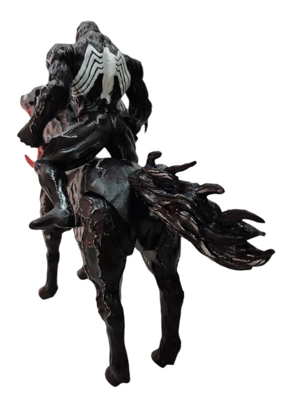Venom + Horse 7