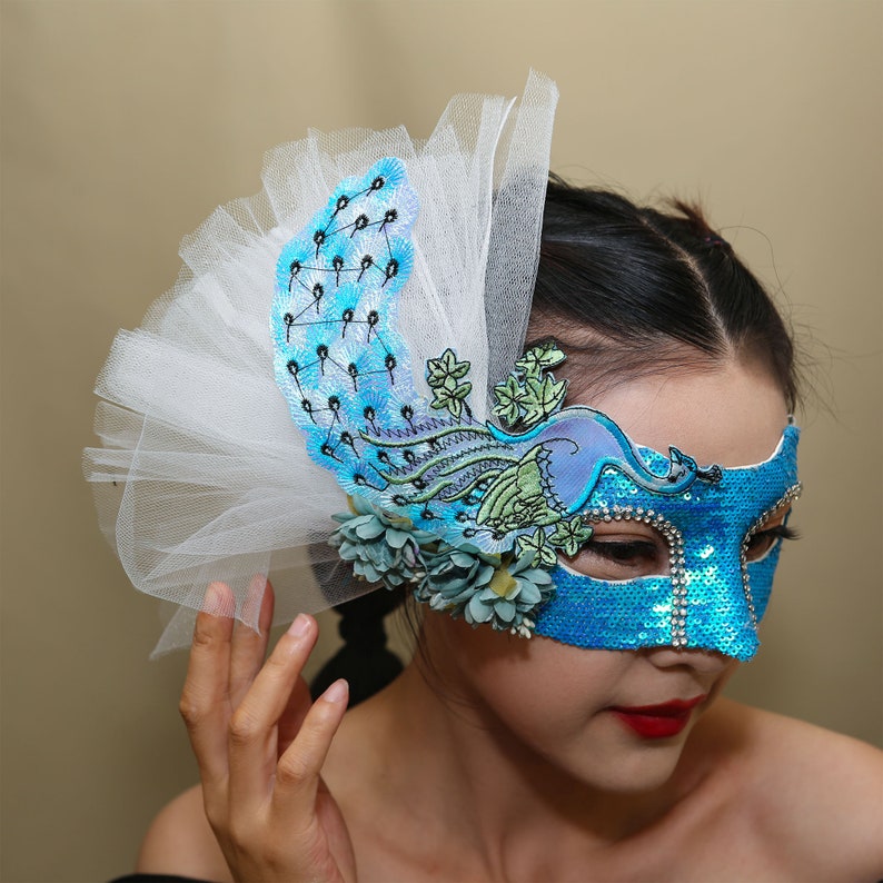 Masque de paon bleu pour fête d'Halloween, décoration latérale à paillettes image 1