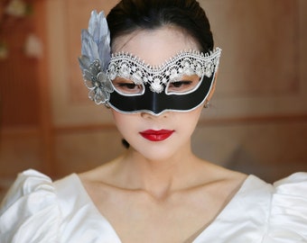 masque de fête d’Halloween de style simple en argent doré, masque de bal de mascarade de fleurs de plumes, masque de beauté, masque original, masque facial halloween, femme