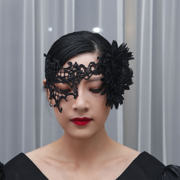 Dentelle noire Demi-visage Venise Mystère Rétro Mascarade Scène Carnaval Mascarade Cygne noir, halloween minimaliste gothique sombre