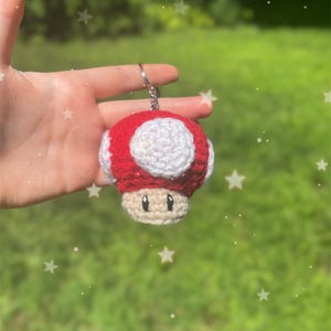 Llavero de hongo de Mario a crochet / Nintendo Toad Power-Up Lindo regalo amigurumi Videojuego Juguete de Super Mario