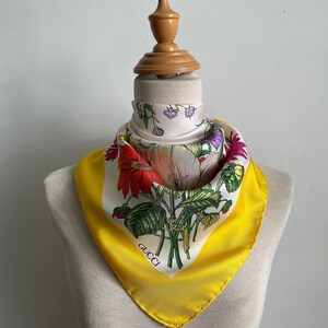 Vintage Gucci Floral in Yellow Silk Scarf Neckscarf Muffler Accessories Summer Fashion-Free shipping image 2