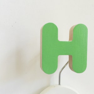 Gancho de pared con forma de H; Gancho de pared con letras; Gancho de pared de colores; Gancho de pared de madera; Ganchos de pared de madera para habitación de niños; Decoración de habitación infantil; Decoración de habitación con letras