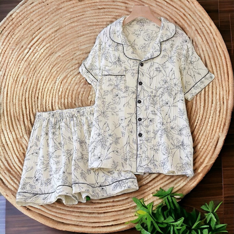 Women Summer Flower Jacquard Gauze Pajamas Set