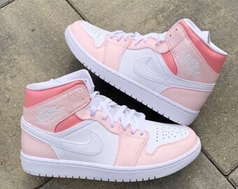 Pink air jordan | Etsy México