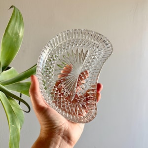 Vintage Kristallglas Crescent Schmuckschale - Dekorative Glas Parfüm Displays - Vintage Wohnkultur - Dekorative Aufbewahrungsschale