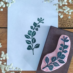 Tampon en caoutchouc sculpté à la main en feuille d’eucalyptus pour scrapbooking, brindille d’eucalyptus, art botanique, mariage boho, impression de décor rustique, ornement en papier
