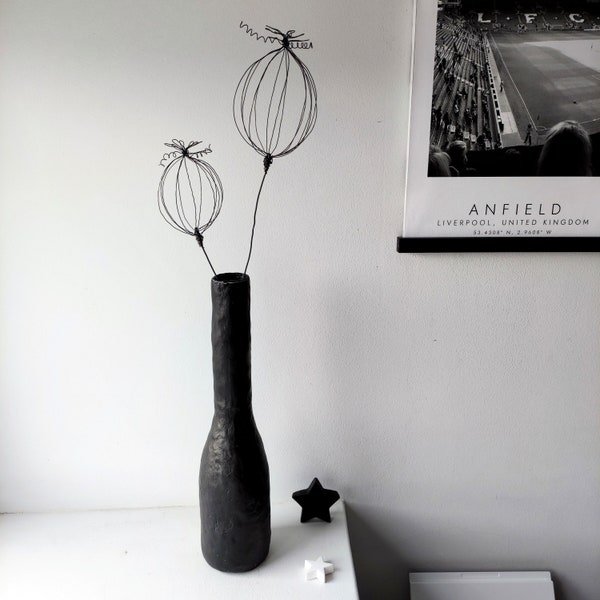 Poppy seed head from annealed wire | Single stem wire floral sculpture | Minimalist line art | Housewarming gift | Unique table decor