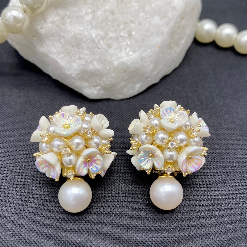 FLORAL DOUBLE PEARL EARRINGS