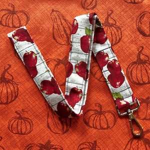 Apples Key Lanyard for Teacher School Bus Driver Substitute Paraprofessional Student Antique Wood
