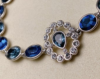 【Givenchy】　ブレスレットウォッチ 外箱&ギャランティカード付　ブルー NWT Givenchy Blue Signed Flex Bracelet/Hook in Clasp/ Blue
