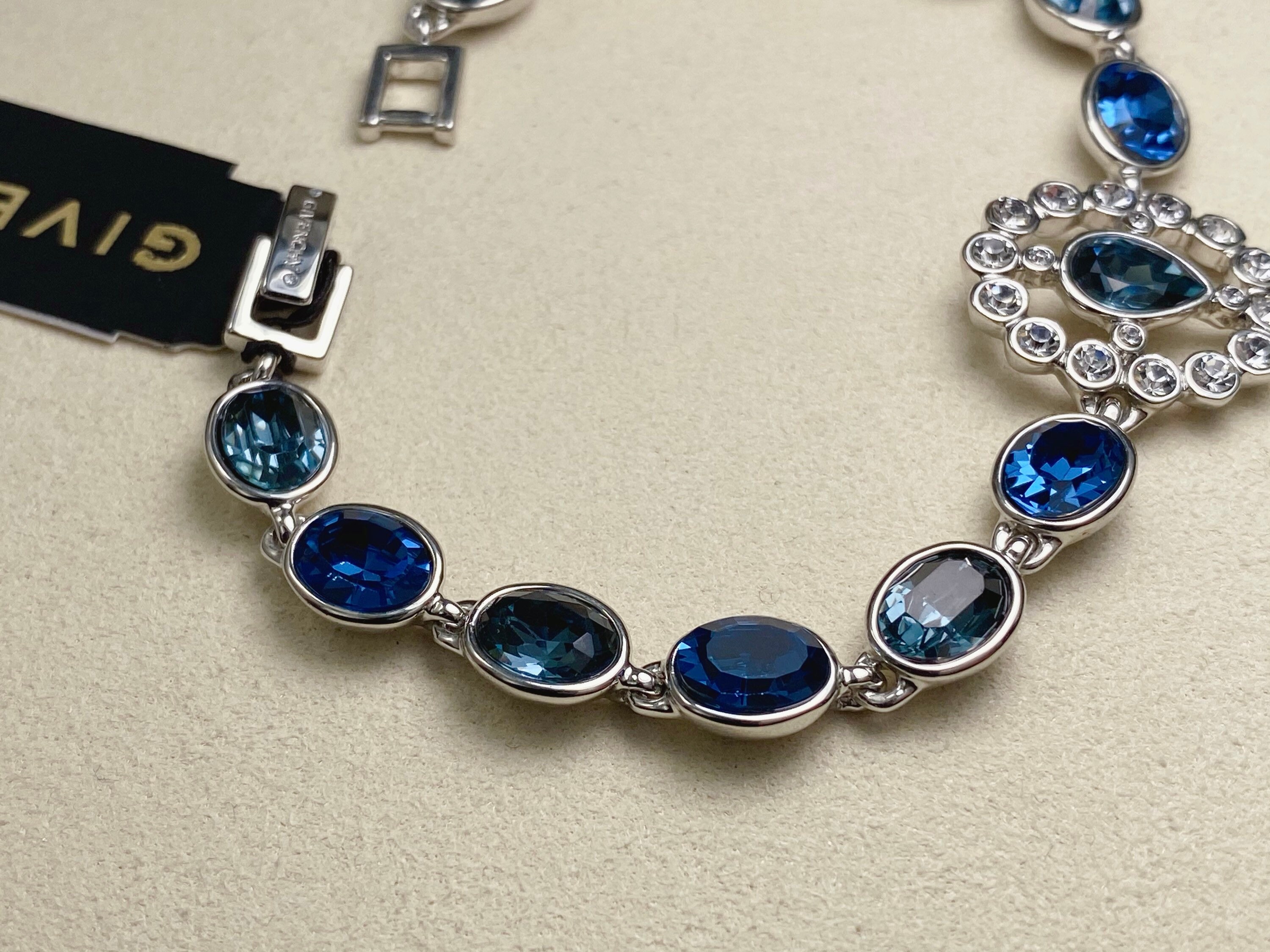 Vintage Givenchy Crystal & Stone Flex Bracelet(blue2881