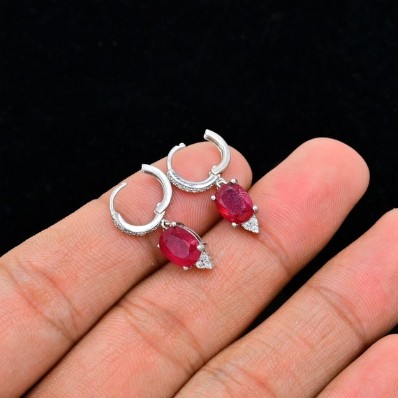 Boucles D'oreilles Goujons En Argent 925 Avec Rubis - 5x7 Mm, Pierres Naturelles, Neuf Sans Emballage, Marque Tamasha Silver