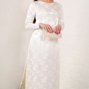 Original Vintage 1960s Brocade Wedding Dress with Train Size S UK 8