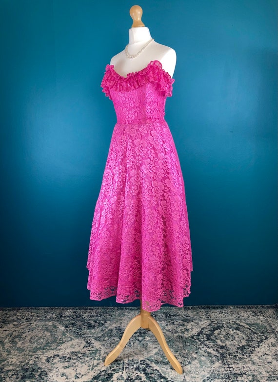 Rockabilly bridesmaid hotsell dresses uk