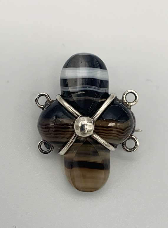 Victorian Scottish Sterling and Agate Pin