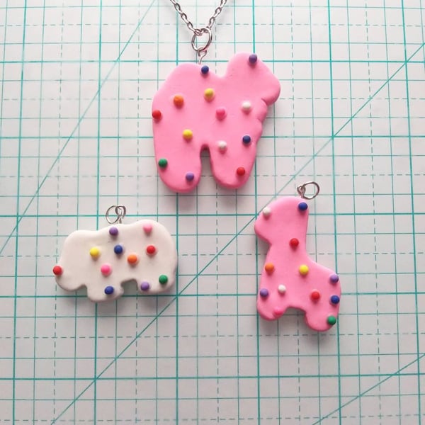 Animal cookie necklace, polymerclay