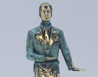 Master Mason, 3rd Degree Masonic statue rusted bronze