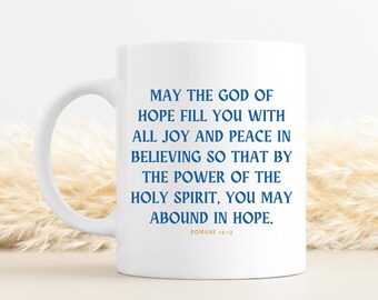 Taza de café cristiano, que el Dios de la esperanza te llene de alegría taza del versículo bíblico, regalos del versículo bíblico, Escritura en la taza, regalo del versículo romano