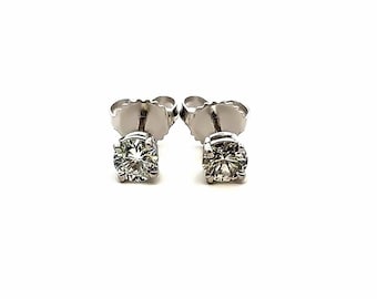 Round Cut Diamond 0.87 Stud Earrings in 14K White Gold