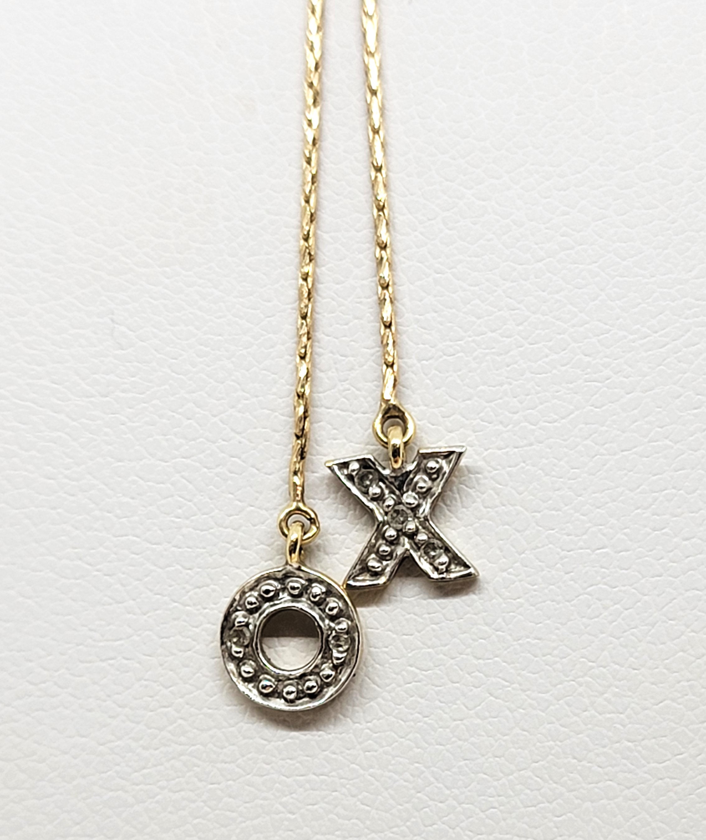 Token Jewelry XO Necklace – Details Direct