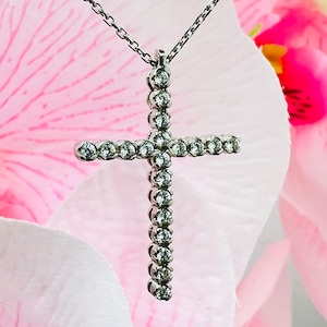 Beautiful 18K White Gold Cross Charm Pendant