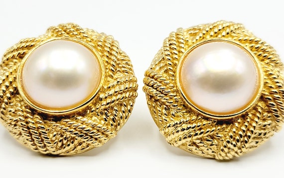 Whtie Pearl 18K Yellow Stud Earrings - image 6